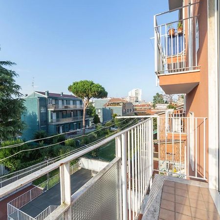 Ferienwohnung Precotto Comfortable Flat With Balcony Mailand Exterior foto