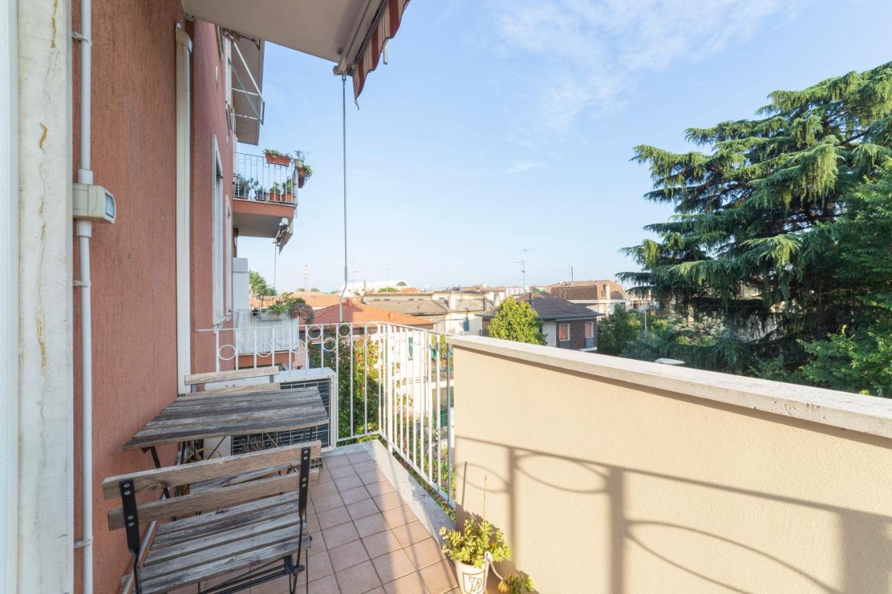 Ferienwohnung Precotto Comfortable Flat With Balcony Mailand Exterior foto